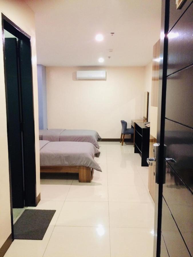 Ybc Grand Hotel Olongapo Dış mekan fotoğraf
