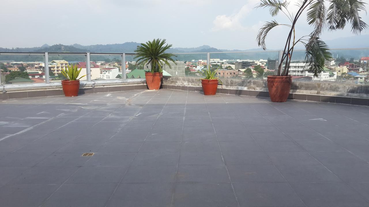 Ybc Grand Hotel Olongapo Dış mekan fotoğraf